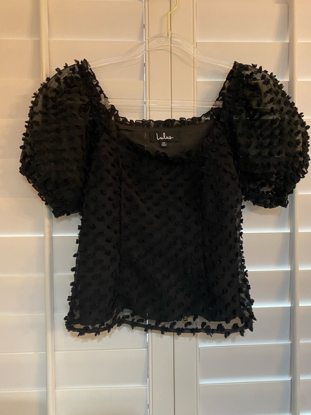 Lulu's Dressy Black Pom-Pom Puff Sleeve Top Size Small Excellent Condition!